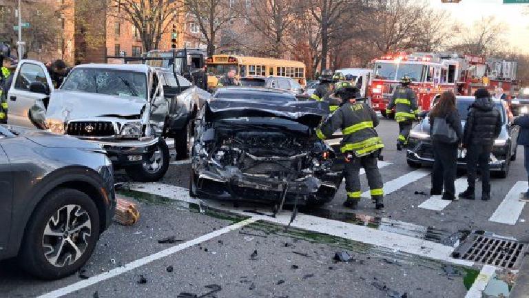 Kensington Bleeds: Four Dead, Hundreds Hurt, Leaders Stall